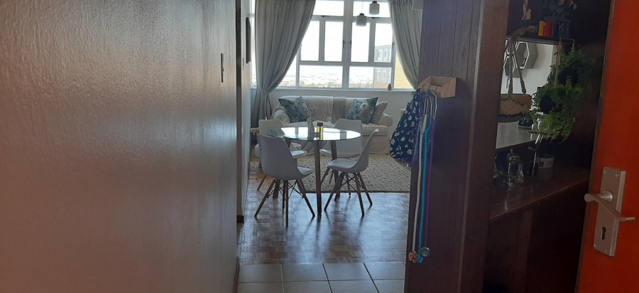 1 Bedroom Property for Sale in Loevenstein Western Cape